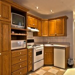 Deluxe Queen Kitchenette